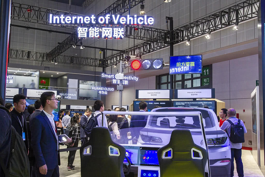 华为入局智能汽车，给进入车圈的BAT什么启示？