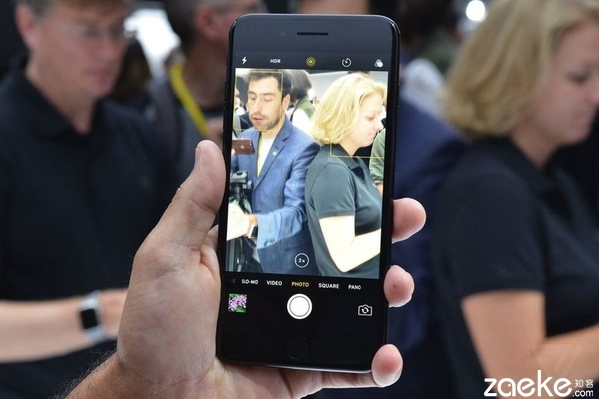 iPhone 7/iPhone 7 Plus上手评测：苹果的创新还值得“7”待吗？