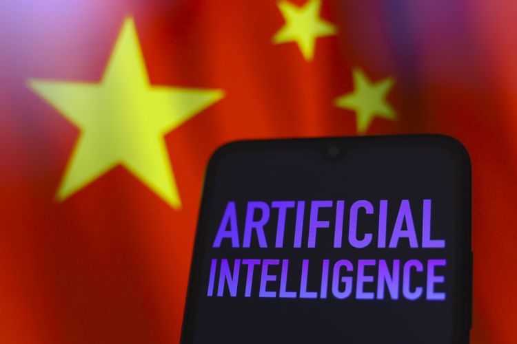 国产AI芯片加速突围，出货占比或超五成