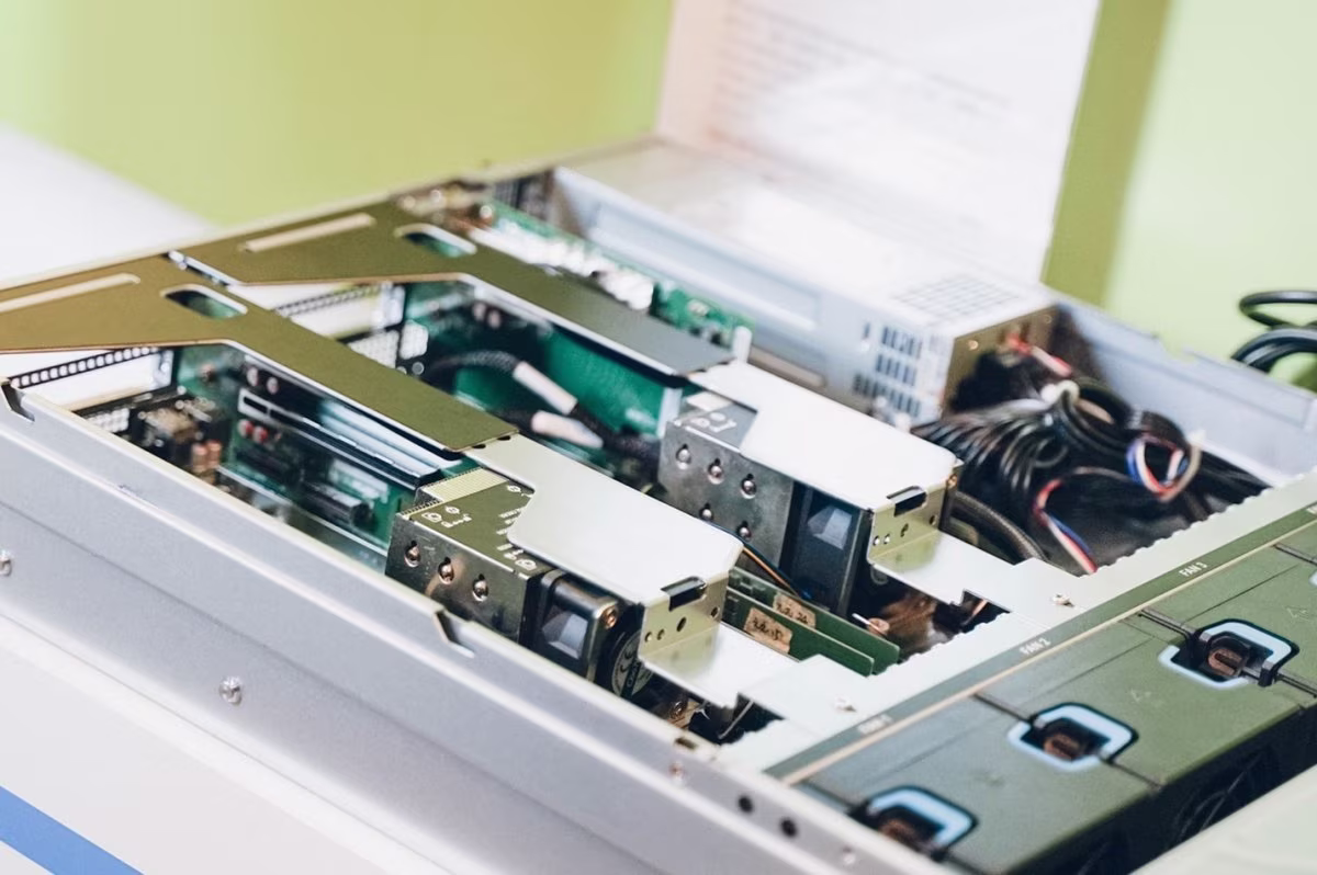 除了PC，Intel在工作站、NAS、miniPC方面这样布局…