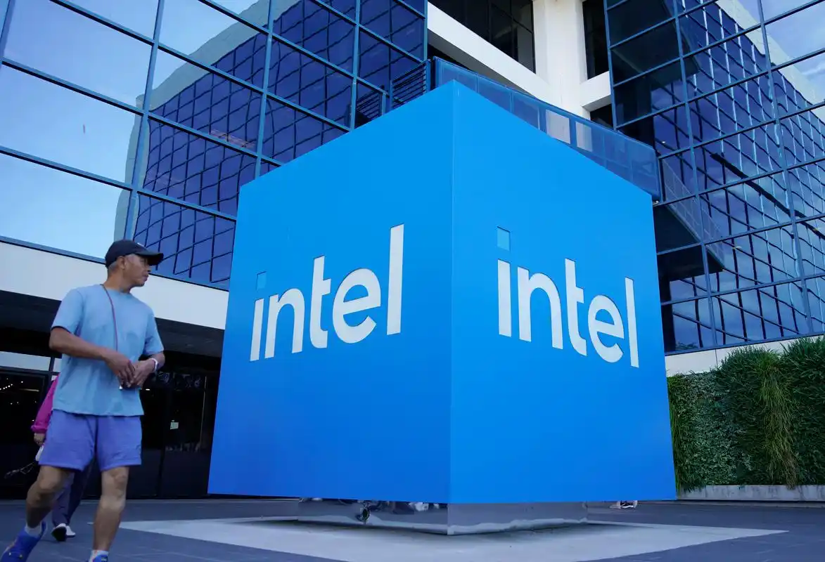 英特尔变局下，AMD与英特尔交叉许可协议成关键