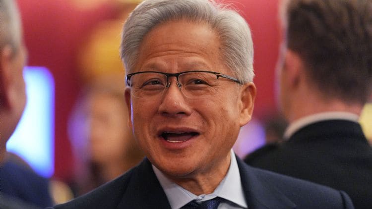 黄仁勋与ARM CEO对谈：AI代理将重塑PC产业