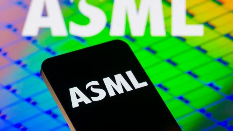 ASML二季度财报超预期，扩产设备应对AI需求