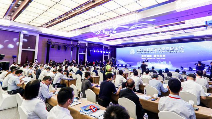 国家能源局局长章建华：今年我国可再生能源装机突破11亿千瓦