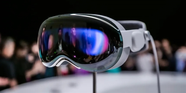 苹果Vision Pro已经卖出18万台！