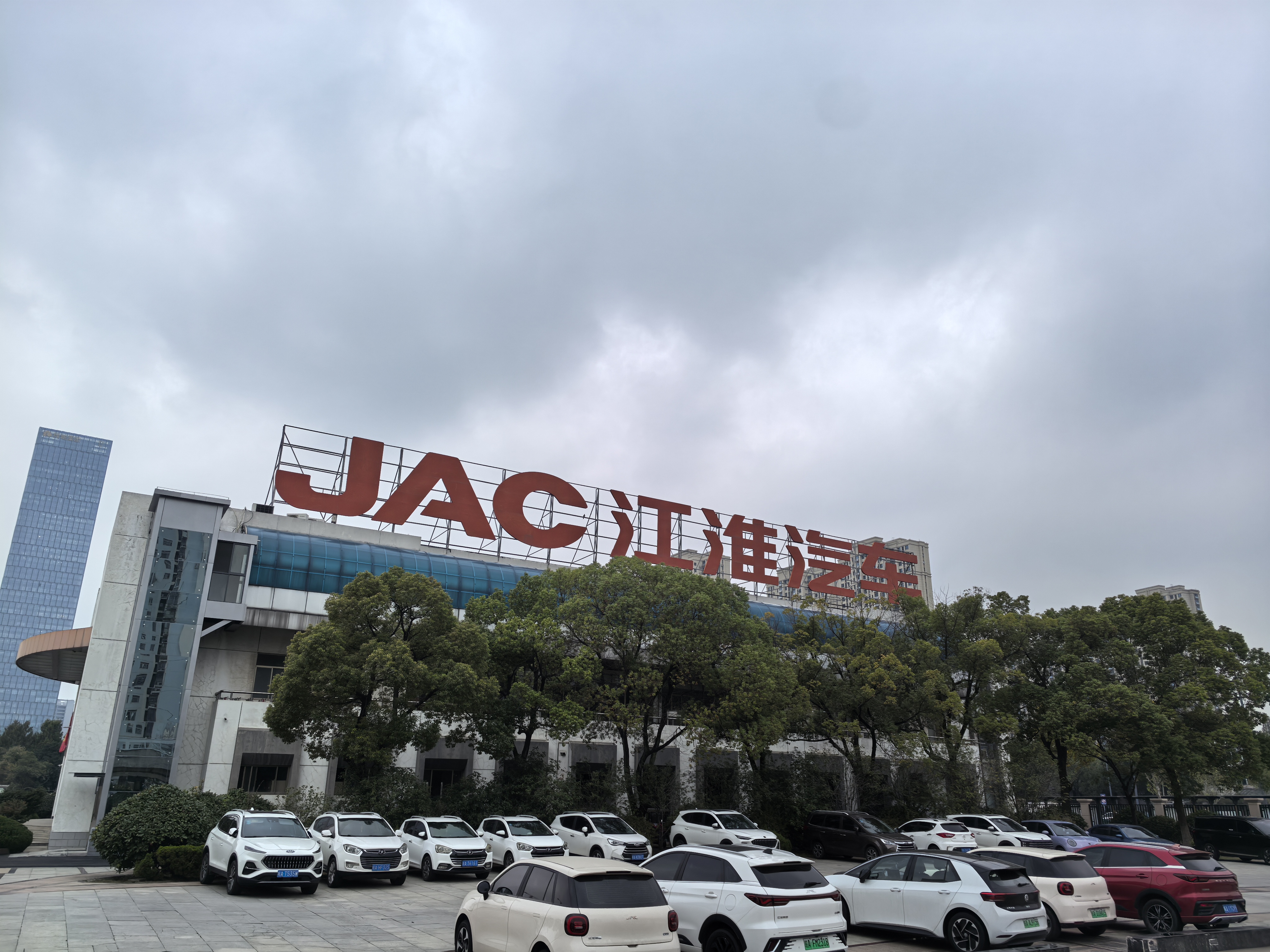 江淮汽车5月销售新车2.73万辆