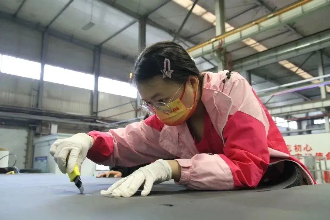 三星STEM GIRLS点燃女孩们的科学梦