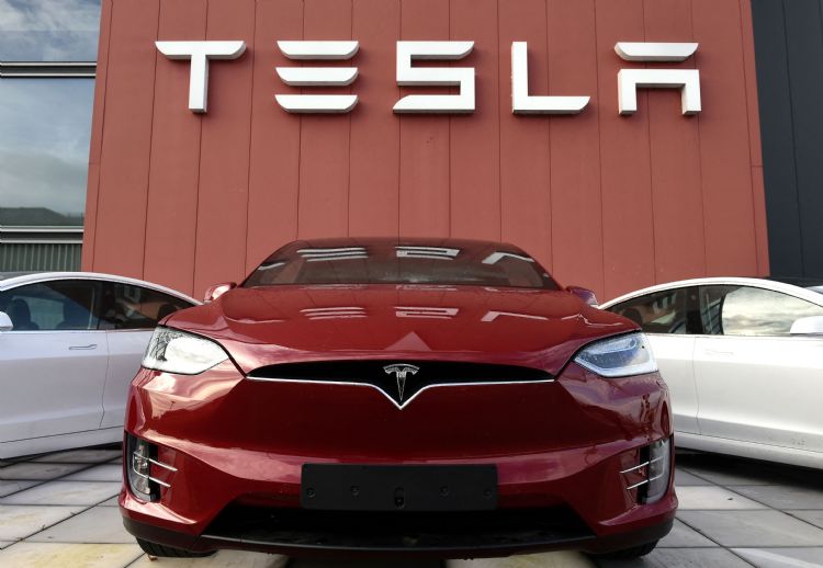 美国电动车销量创新高 Tesla市占跌至5成