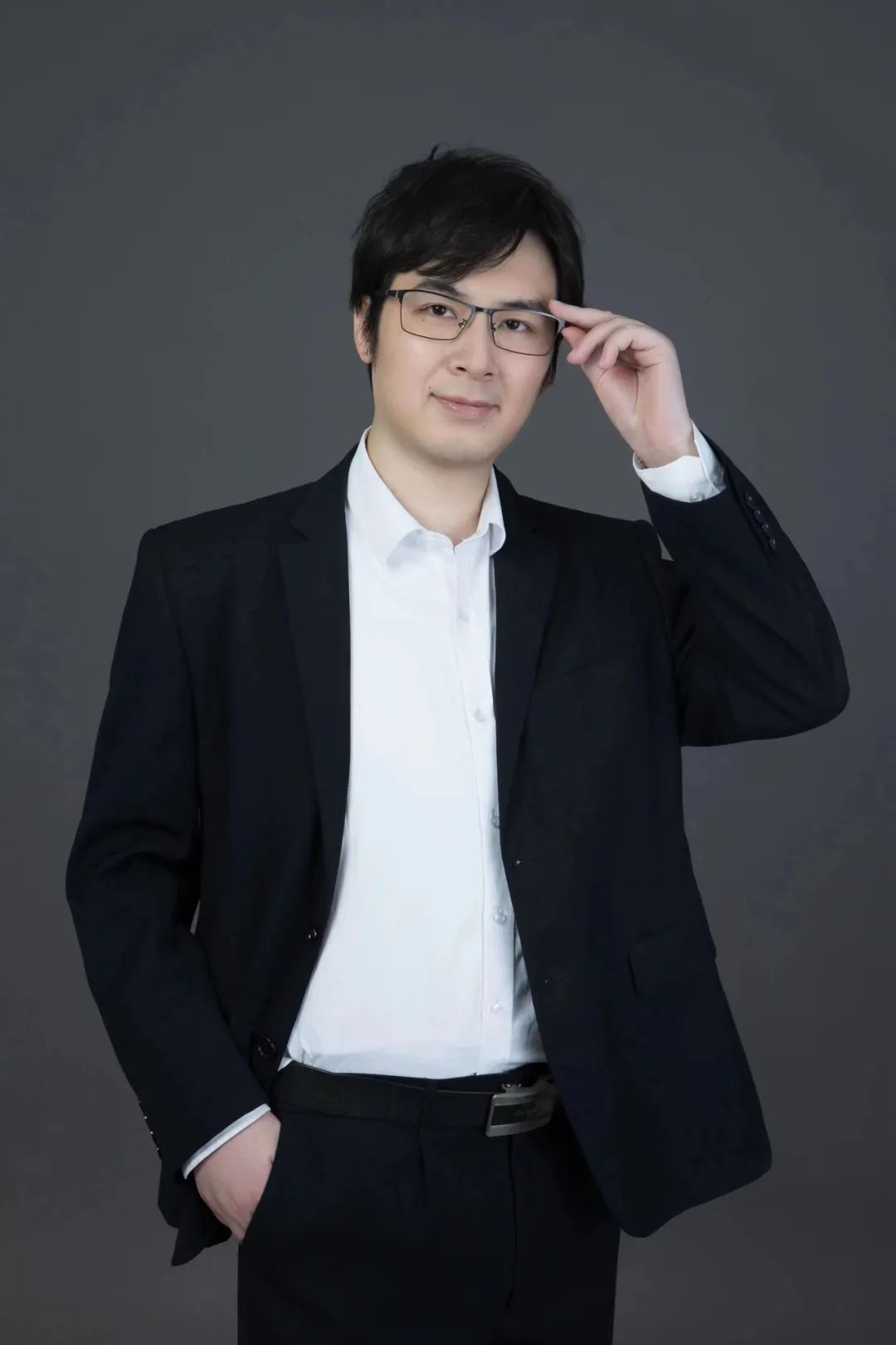 爱化身涂政：AIGC让元宇宙变得「有用」| 镁客·请讲