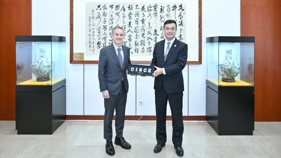美光高管来华拜访商务部和贸促会