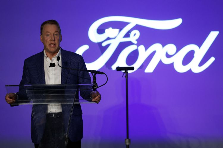 福特高层：长期罢工将助长Tesla、丰田和国内车厂