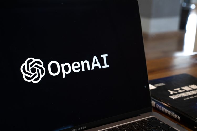 OpenAI传拟自研AI芯片 并展开对潜在收购目标调查