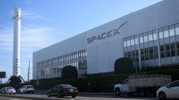 SpaceX狂揽美军数百亿大单，太空业务垄断