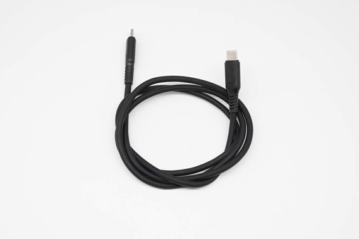 安耐惠100W C to C数据线，支持iPhone15
