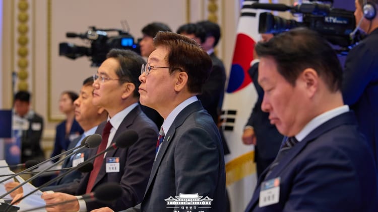 三星SK海力士大扩产，韩国砸重金建存储芯片厂
