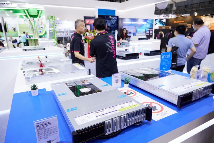AI芯片缺、通用型低迷 服务器供应链身处黎明前黑暗