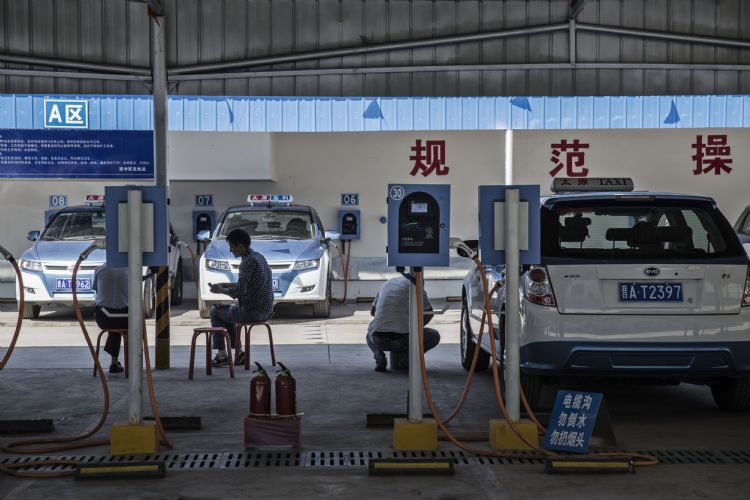 国内电动车产业与市场 何以领先全球？