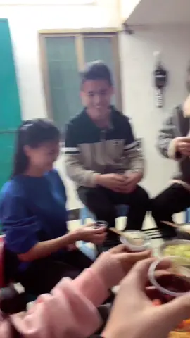 天下英雄，今天汇聚于此