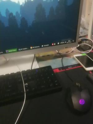 给大家看看我工作的地方，马上就要下班了，祝大家元旦节快乐（元旦回来就正常更新视频了，接着干！！）