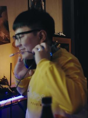 玩成红人，让别人家孩子眼红！十代酷睿，创造自己的时代，释放你的强大。