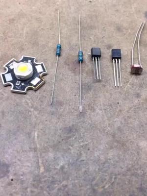 光控小夜灯的制作方法