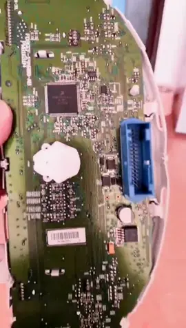维修汽车表盘pcb 你有过这样的经历吗？欢迎高手来切磋！😃 pcb设计